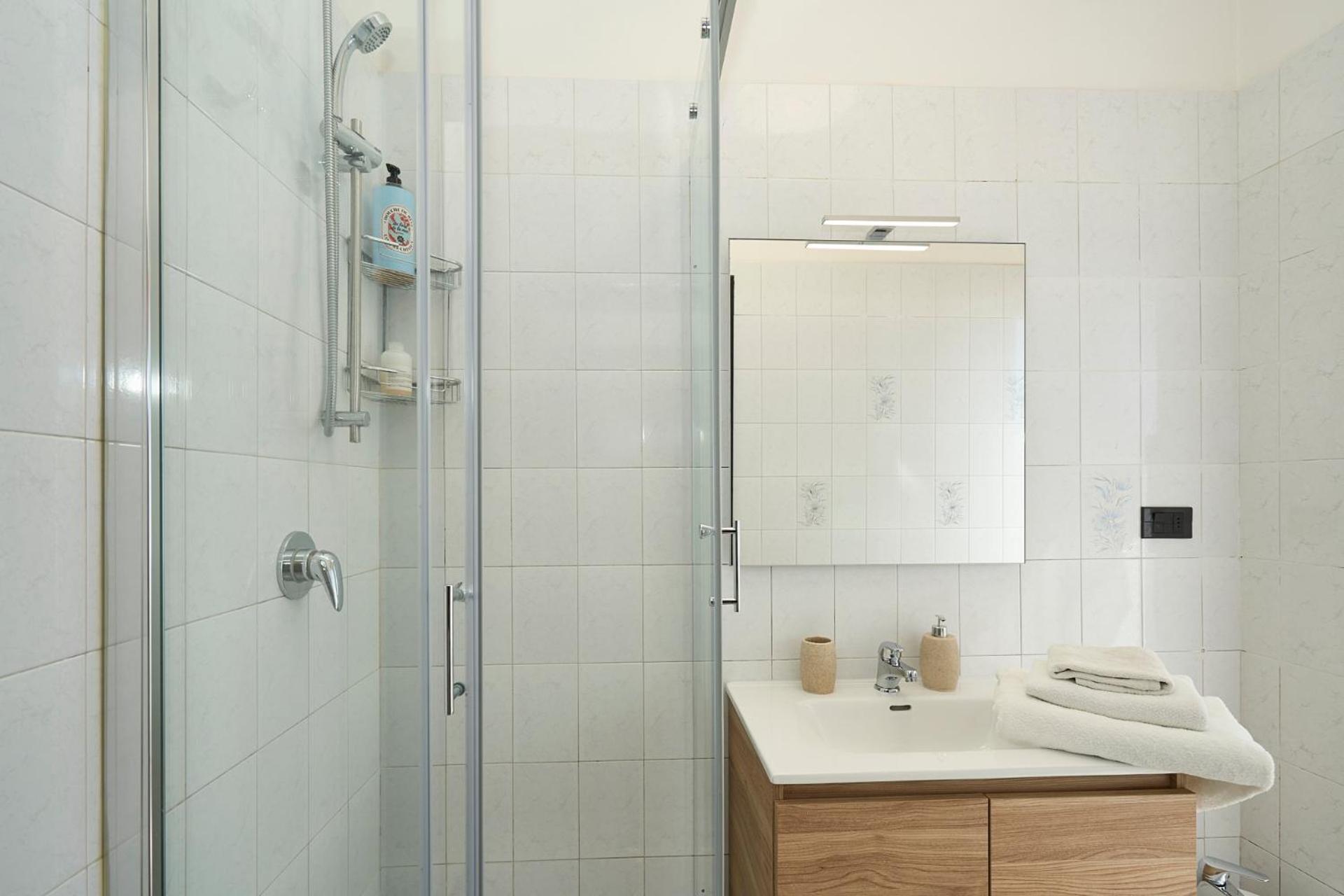 Апартаменты -Luminosa 5 Stars With Balcony- Wifi Netflix 15 Minutes From Duomo Милан Экстерьер фото
